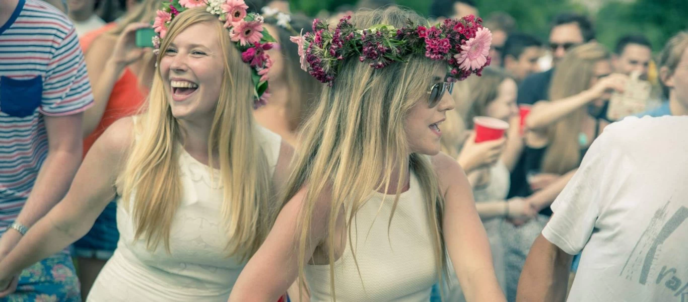 Σουηδία και «ανοσία της αγέλης»: Νέα μείωση στον αριθμό κρουσμάτων και θανάτων